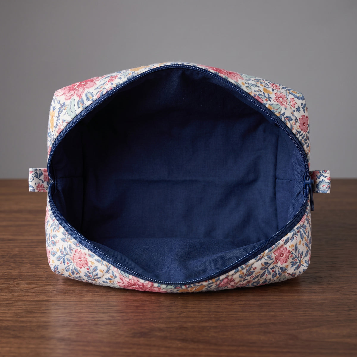 Quilted Zip Pouch Sewing Pattern PDF | Boxy Makeup Bag in 3 Sizes | Fat Quarter Friendly | Beginner Zipper Pouch