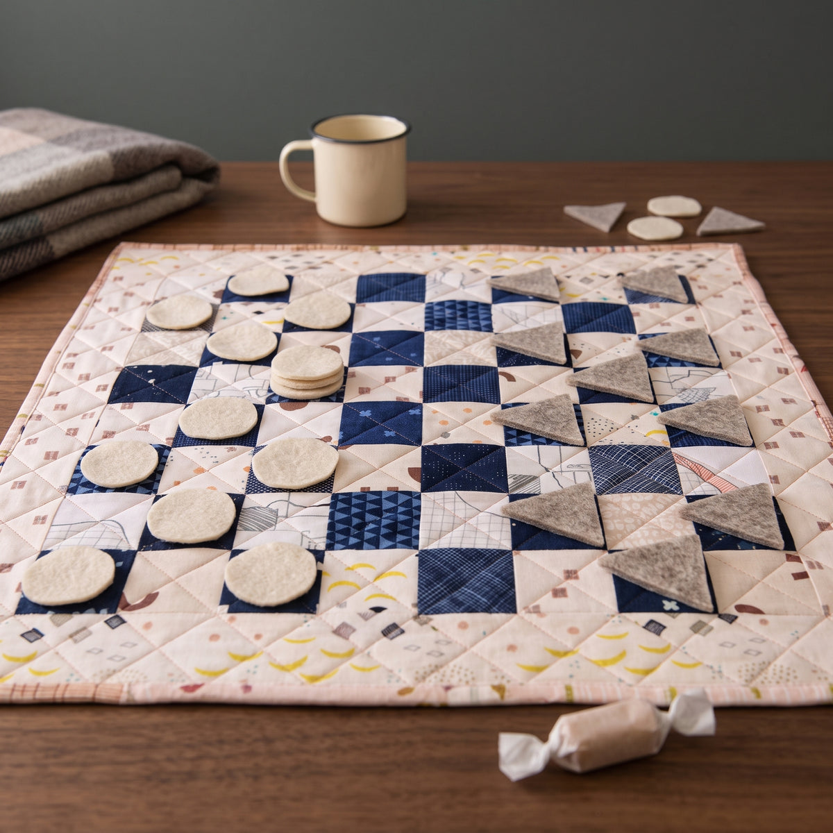 Checkers Board Sewing Pattern PDF, Quilted Draughts Game Mat