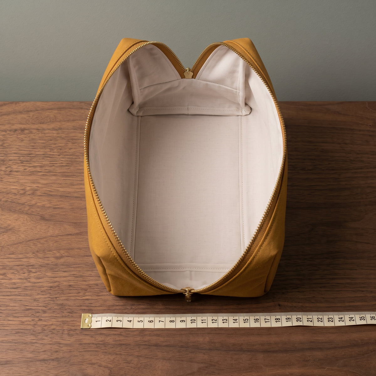 Boxy Zipper Pouch Sewing Pattern PDF, 5 Sizes, Beginner Makeup Bag